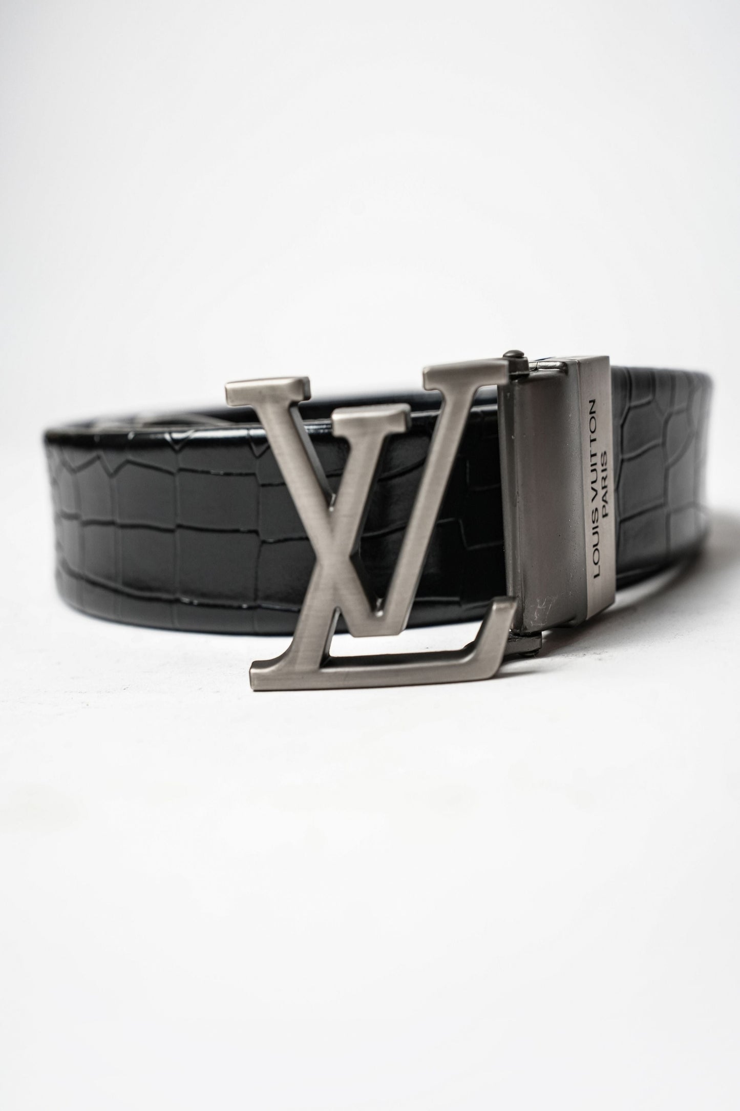 Black Leather LV Logo Belt